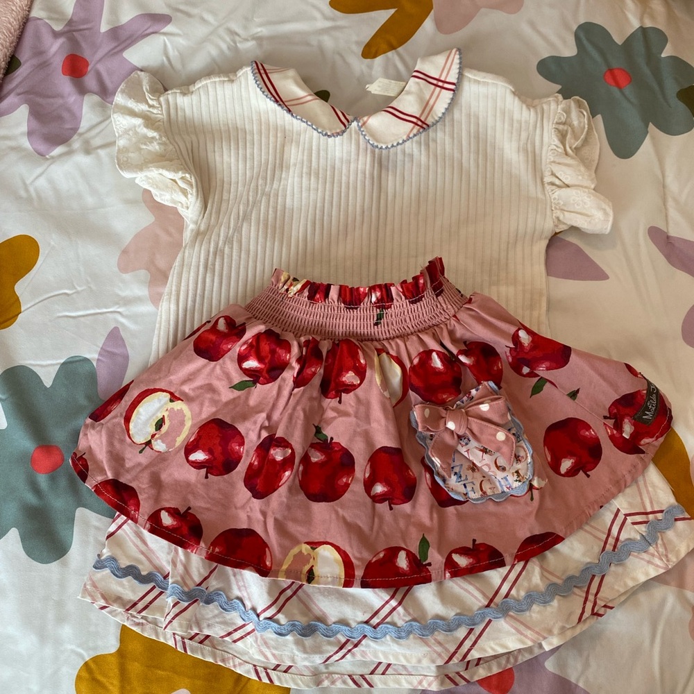 Matilda Jane Apple outfit sz 4T